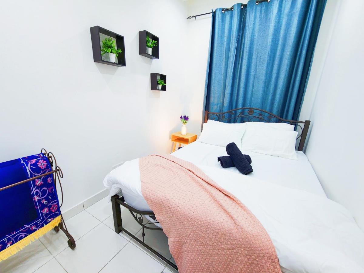 Klia Lili Residensi 5 Plus 2 Pax With Splendid Pool Nilai Exterior foto